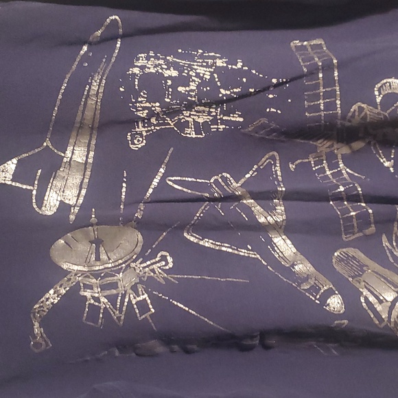 Carters Top - Picture 2 of 4